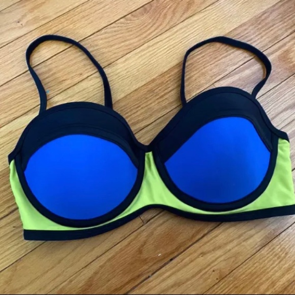 Bikini top